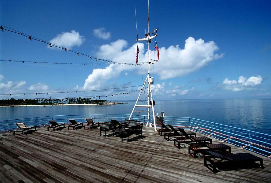 dive equipment rental setup on mabul jetty